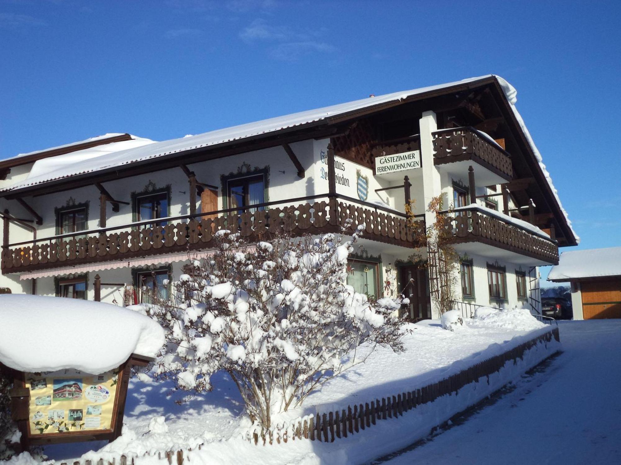Ferienwohnung-Susanne-Im-Gaestehaus-Bergfrieden Bayersoien Extérieur photo